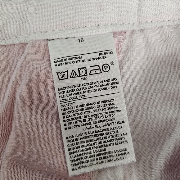 Old Navy Chino Shorts Women's Plus Size 16 Dark Pink - Picture 4 of 4